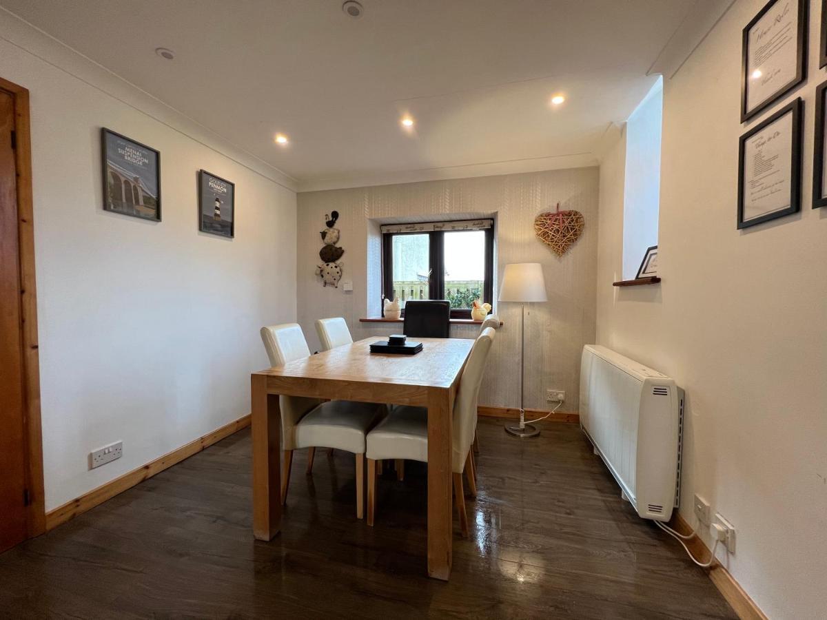3 Bed Detached Cottage- Log Burner Mountain Views Beaumaris Exterior photo